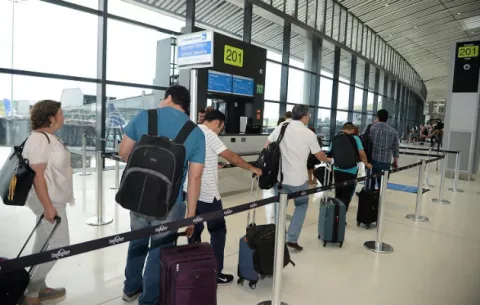 Panamá intensifica medidas de seguridad en pasajeros que llegan de China