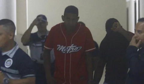 Cabo segundo detenido por tráfico de drogas