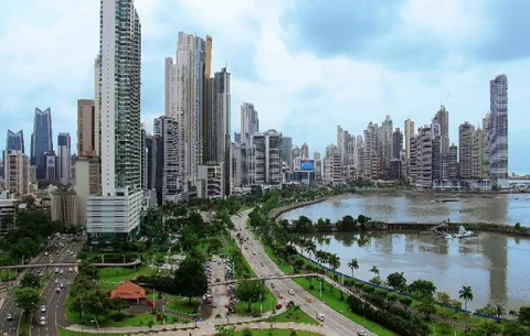 Calificadora Fitch Ratings mantiene Grado de Inversión y la calificación BBB de Panamá