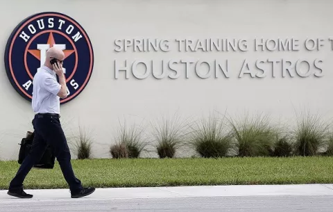 Astros trabajan en estrategia conjunta para borrar la imagen de tramposos