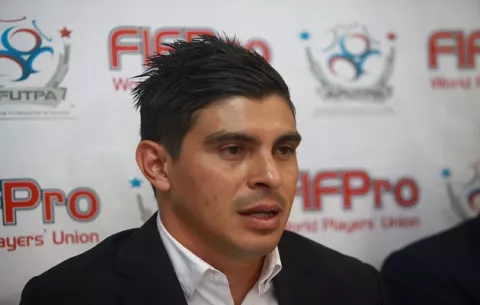 Futbolistas mantienen en suspenso la jornada por  huelga inédita en la liga panameña