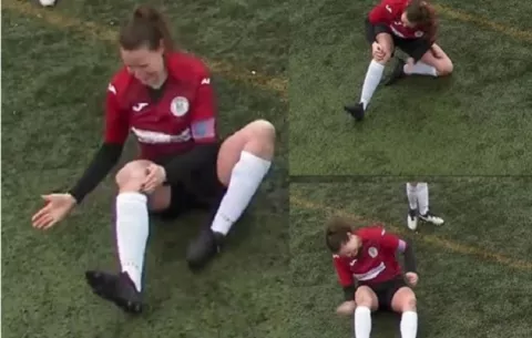 Futbolista se disloca la rodilla, se la acomoda y continúa jugando