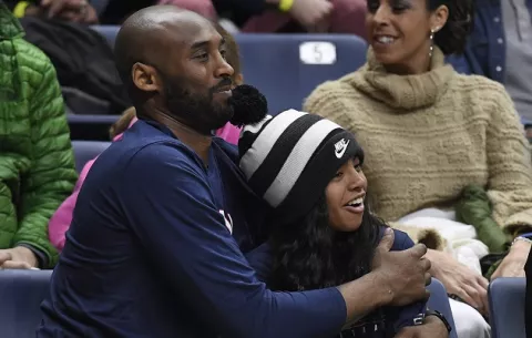 Helicóptero de Kobe Bryant estuvo a 12 segundos de hallar cielos despejados
