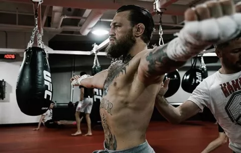 Conor McGregor: Divulgan video privado junto a otra mujer que no es su esposa