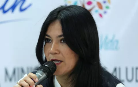 Ecuador suspende actos masivos en 2 ciudades tras confirmar caso de COVID-19