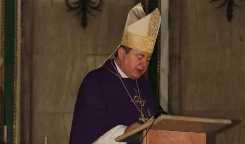 Vaticano designa a nuncio que estaba en Panamá  para Argentina