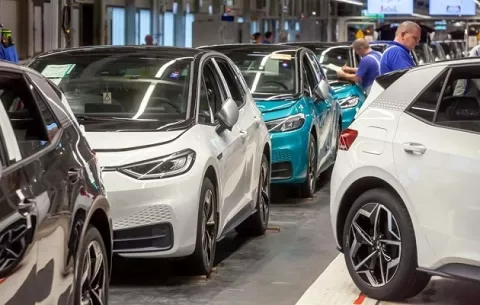 Moody's prevé que las ventas automovilísticas mundiales bajarán un 2.5 por ciento en 2020 debido al coronavirus