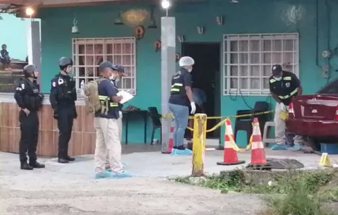 En intercambio de disparos con la Policía muere joven esta madrugada en Cativá 