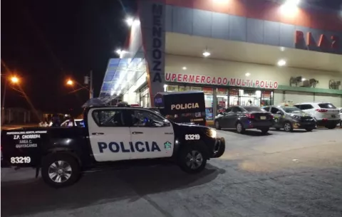 Capturan dos de tres delincuentes que intentaron asaltar minisuper en La Chorrera 