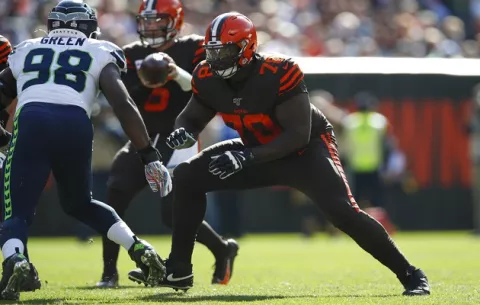 Jugador de la NFL podría pasar 20 años en la cárcel luego de transportar droga en su auto