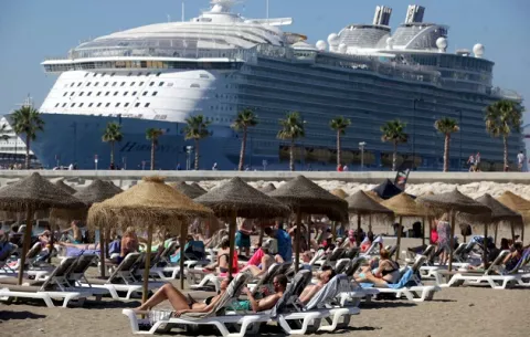 OMT y OMS piden que la respuesta del sector turístico al brote de coronavirus sea medida y coherente