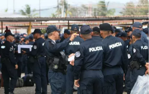 Despliegue policial en carreteras, playas y ríos de Colón durante carnaval y carnavalito  
