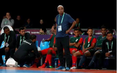 Porfirio Rebolledo convoca a sus fichas con miras al Premundial de la Concacaf