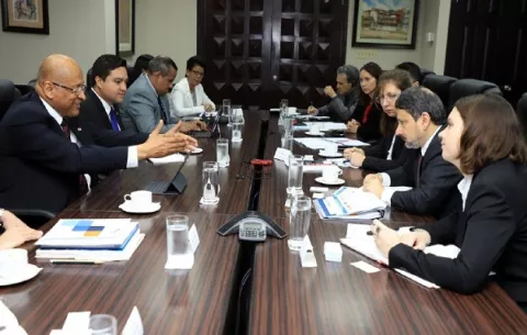 Existen indicios de que la economía nacional comenzó a recuperarse, según el FMI