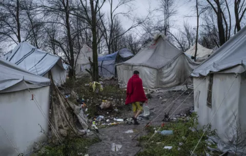 Croacia detiene ola migrantes