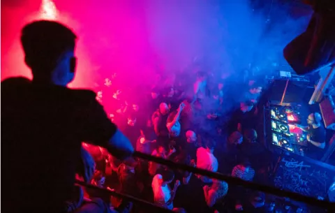 Clubes nocturnos de Berlín están en riesgo de desaparecer 