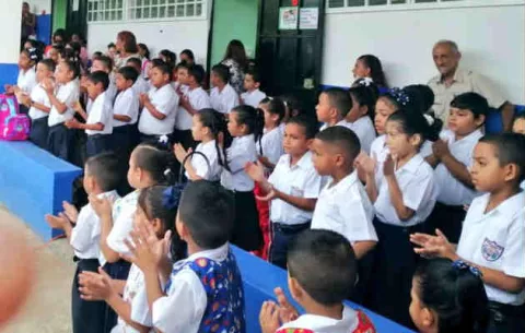 Meduca distribuirá gel alcoholado y reforzará campaña ante alerta por coronavirus