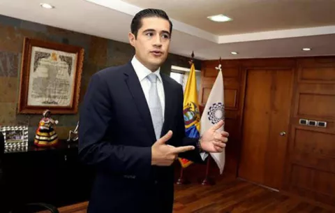 Ecuador avanza hacia reducción de subsidios