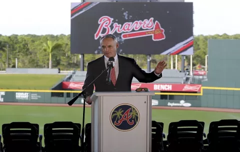 Amenaza de pelotazos, palizas contra los Astros y críticas a Rob Manfred es lo que reina en la MLB
