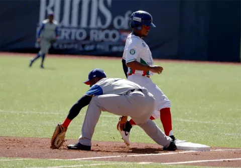 Astronautas con su primer triunfo en la Serie del Caribe