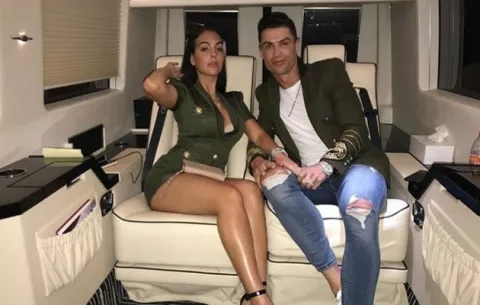 Georgina Rodríguez le regala a Cristiano Ronaldo un lujoso auto de $170 mil  