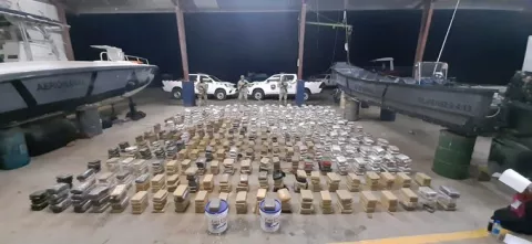  Senan incauta  1,367 paquetes de droga en Punta Burica