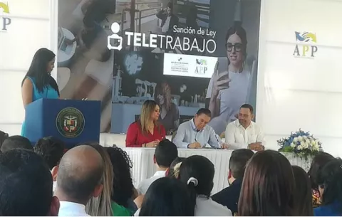 Presidente sanciona Ley que establece y regula el Teletrabajo en Panamá