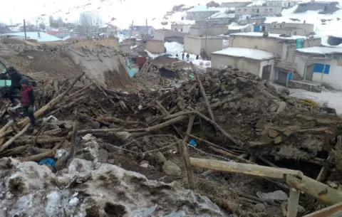 Terremoto de 5,7 deja nueve muertos y 37 heridos en Turquía