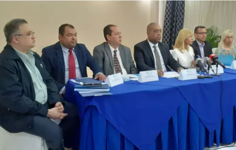 Defensa de West Valdés pide a procurador designar comisiones para investigar caso