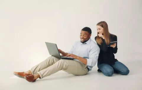 Por qué las parejas trabajadoras necesitan hablar más acerca del poder