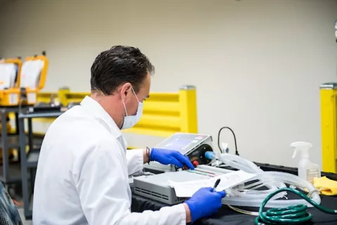 Los muertos por coronavirus en EE.UU. superan ya los 2.000