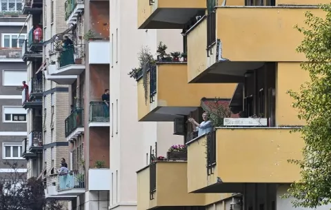 Coronavirus en Panamá: Cantar en los balcones también podría ser un riesgo de contagio de COVID-19