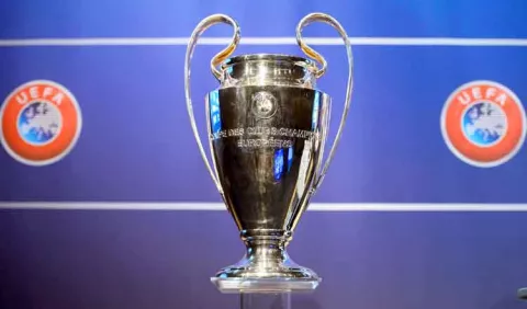 La UEFA aplaza las finales de la Champions y la de Liga Europa