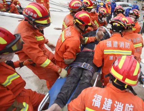 Diez muertos en hotel de China usado para asilar a personas afectadas por el coronavirus
