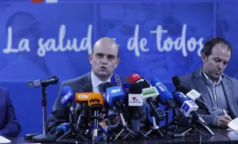 Colombia cambia de moderado a alto riesgo de que el coronavirus llegue al país