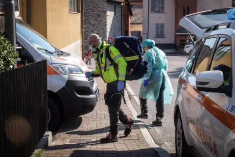 El número de contagiados por coronavirus supera la barrera de los 100 mil