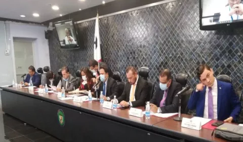 Coronavirus en Panamá: Aprueban en primer debate la suspensión de los pagos de la luz, agua, teléfono e internet