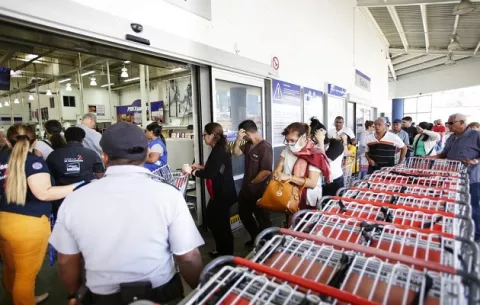 Coronavirus en Panamá: Dieron positivo por coronavirus, pero se fueron de compras