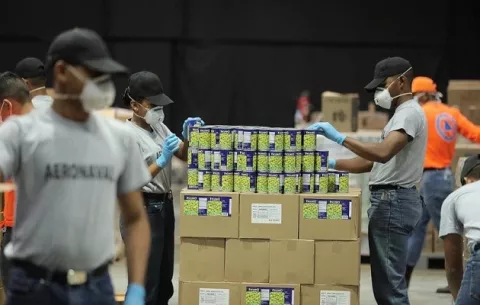 Coronavirus en Panamá: Vicepresidente verifica  armado de bolsas de alimentos para familias afectadas por el COVID-19 