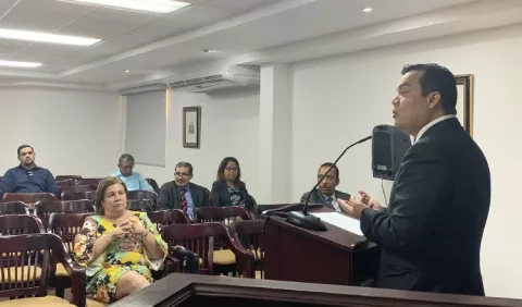 Policía Nacional no puede imponer castigos a personas detenidas en cuarentena, advierte Colegio de Abogados 