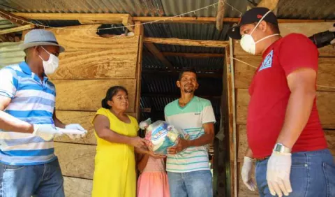 El plan 'Panamá Solidario' arranca con un 'paquete' de 18 medidas económicas para proteger a la población vulnerable