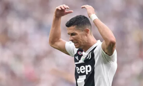 Covid-19 Cristiano Ronaldo se suma a la causa: 'Quédate en casa y ayudemos a los sanitarios'