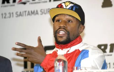 Expareja de Floyd Mayweather  fue encontrada muerta en su auto