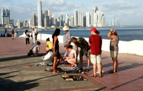 Gastos de los viajeros que visitaron Panamá en 2019 cayó 2.1 por ciento