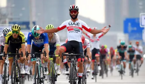 Ciclista Fernando Gaviria asegura que está bien, luego de contagiarse con coronavirus