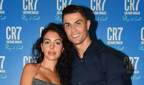Le llueven críticas a la pareja de Cristiano Ronaldo