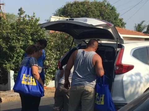 Empresarios herreranos se organizan para llevar alimentos a familias necesitadas