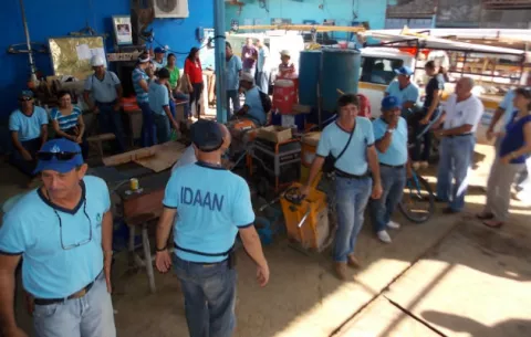 Idaan adeuda cuatro quincenas a 242 trabajadores eventuales