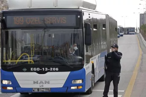 Turquía pone en cuarentena a unos 10,000 peregrinos que estuvieron en La Meca