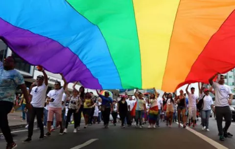 Gais, lesbianas y transexuales tienen dudas sobre qué día podrán movilizarse, ante la cuarentena absoluta por COVID-19